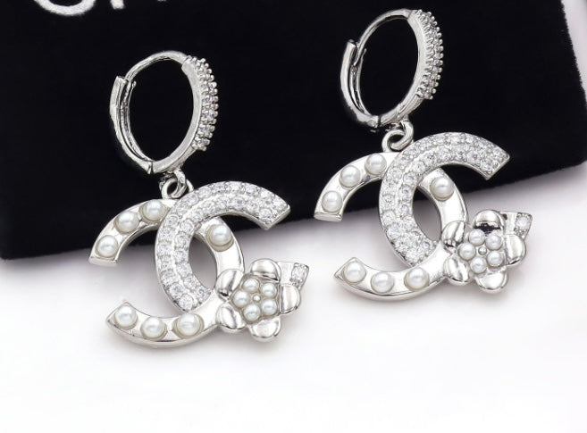 DATE NIGHT Earrings: Item(F# WXJ0938).