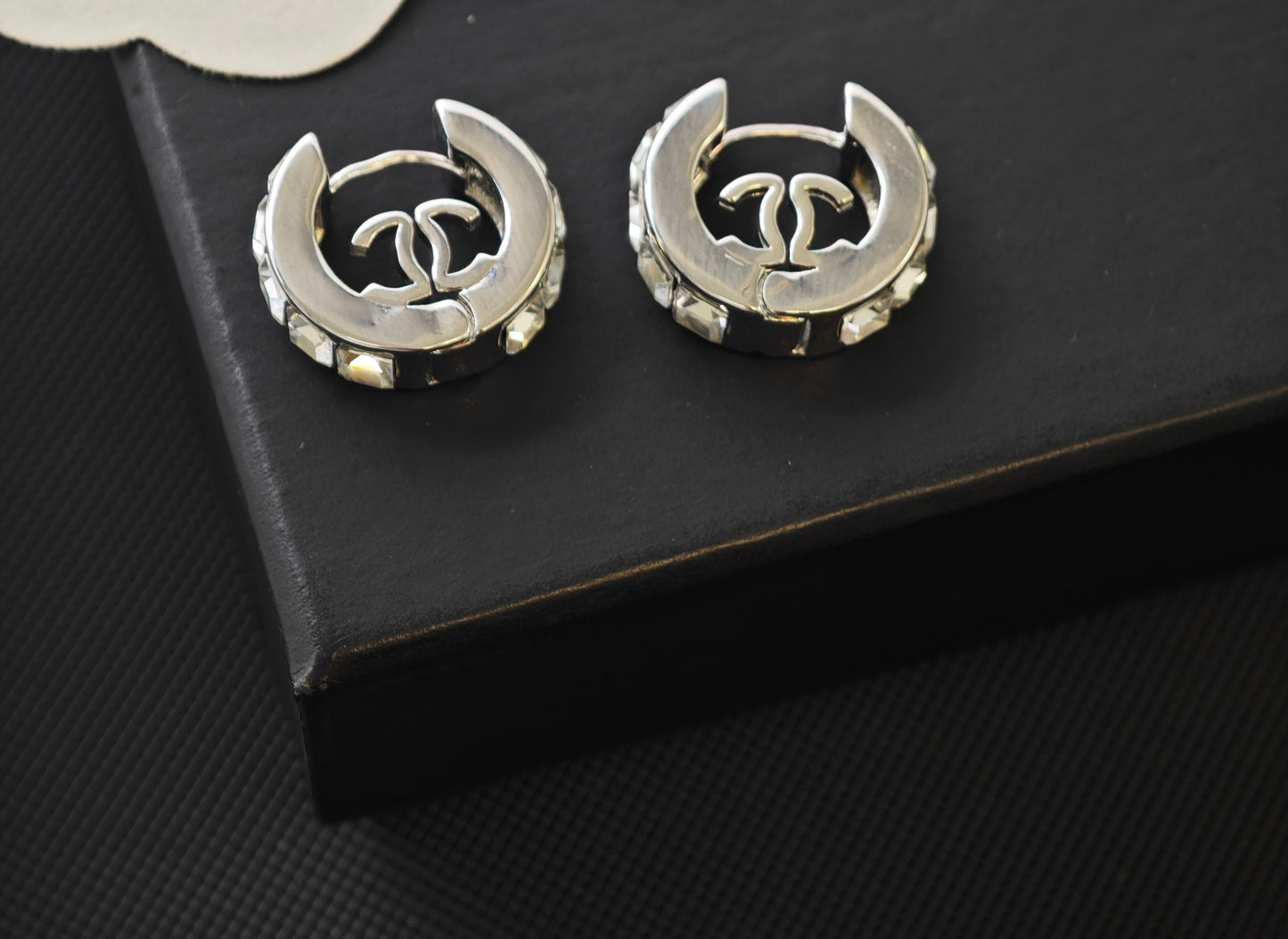 PONNY earrings: Item(F# JYA464).