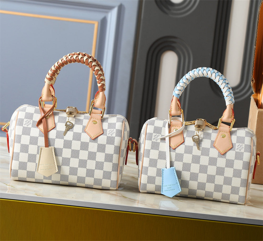 SARIA Handbags: Item(A# 31801)