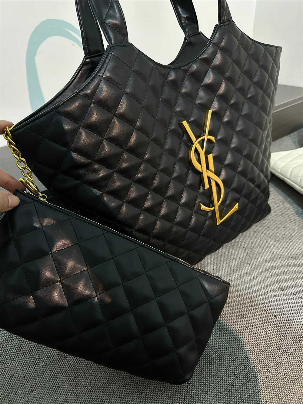 Miss Clarity Handbag: Item(A# C0021)