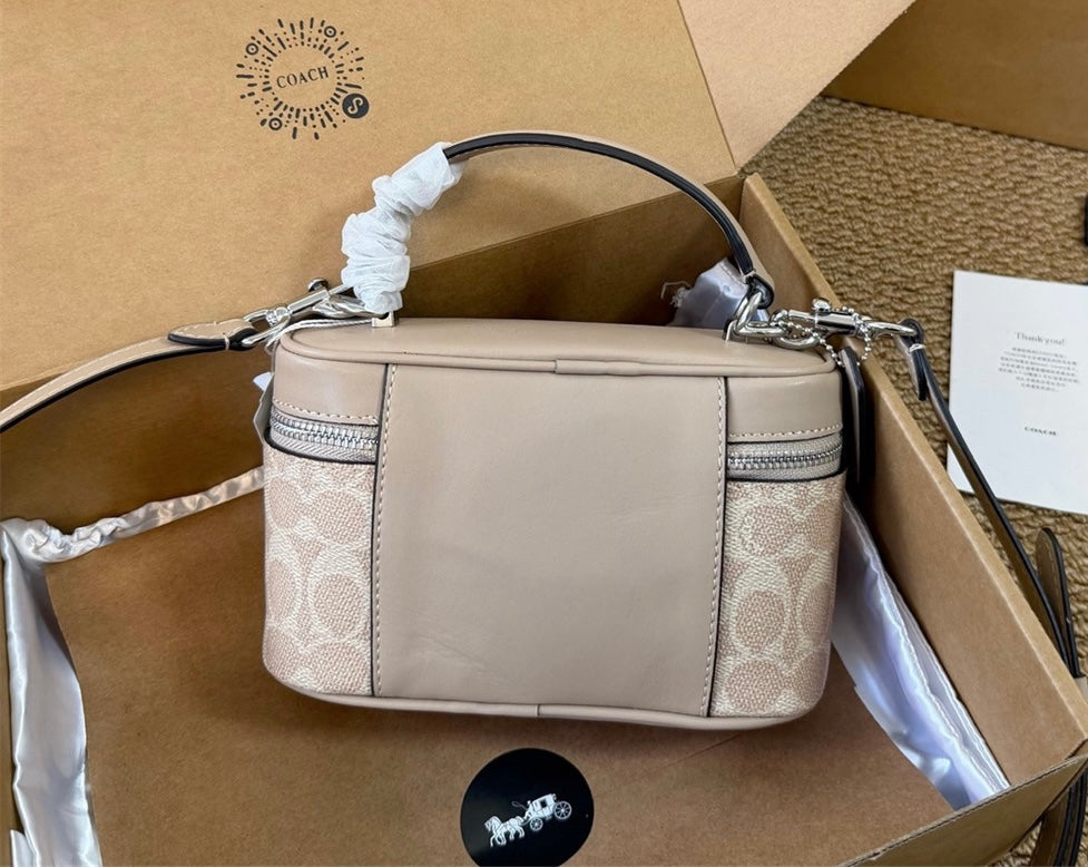 Miss CAMY ( Makeup) Handbag:Item (A#31537)