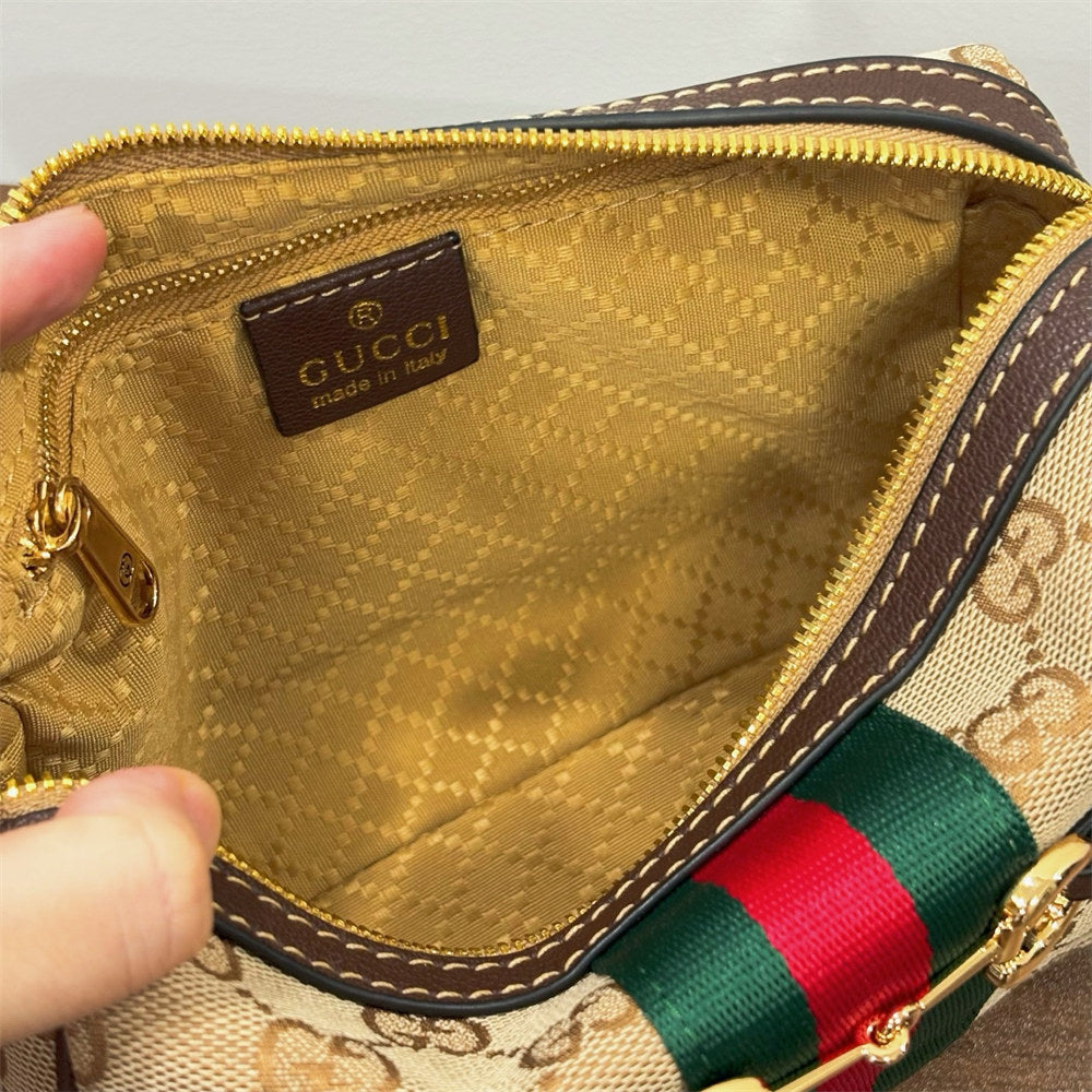 Clarissa Handbag: Item(A# 31803)