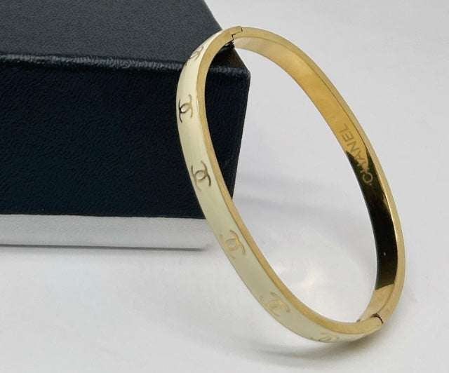 FAITH Bangle: Item (F# B0308).