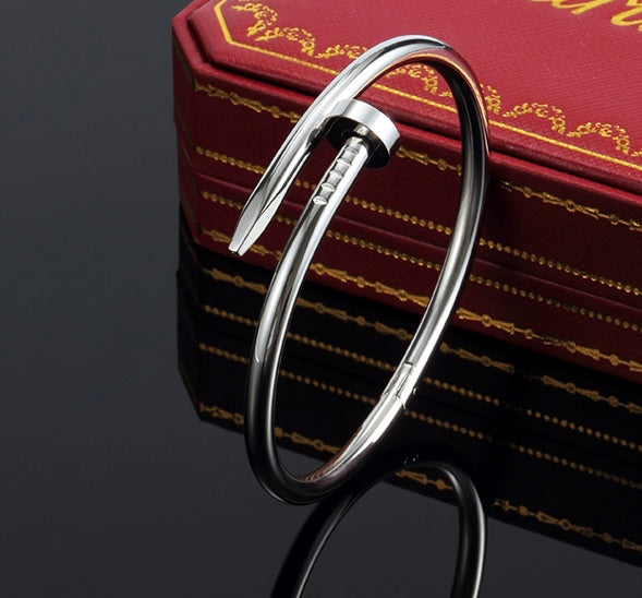 Precious Bangle: Item(F#16-27-1)
