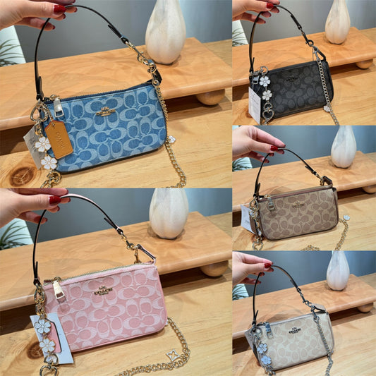 Miss Precious Handbag: Item(A# 31680)