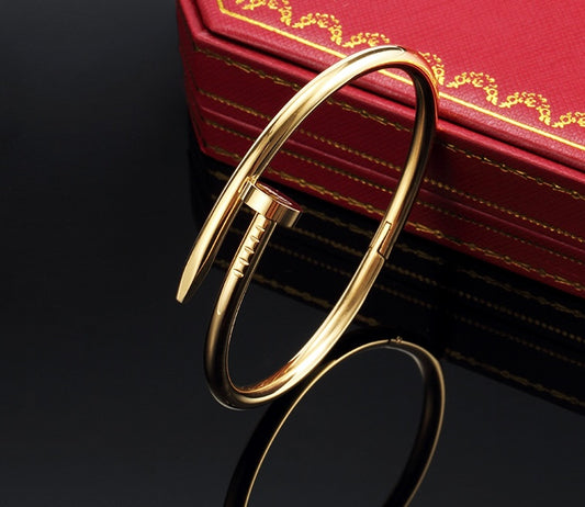 Precious Bangle: Item(F#16-27-1)