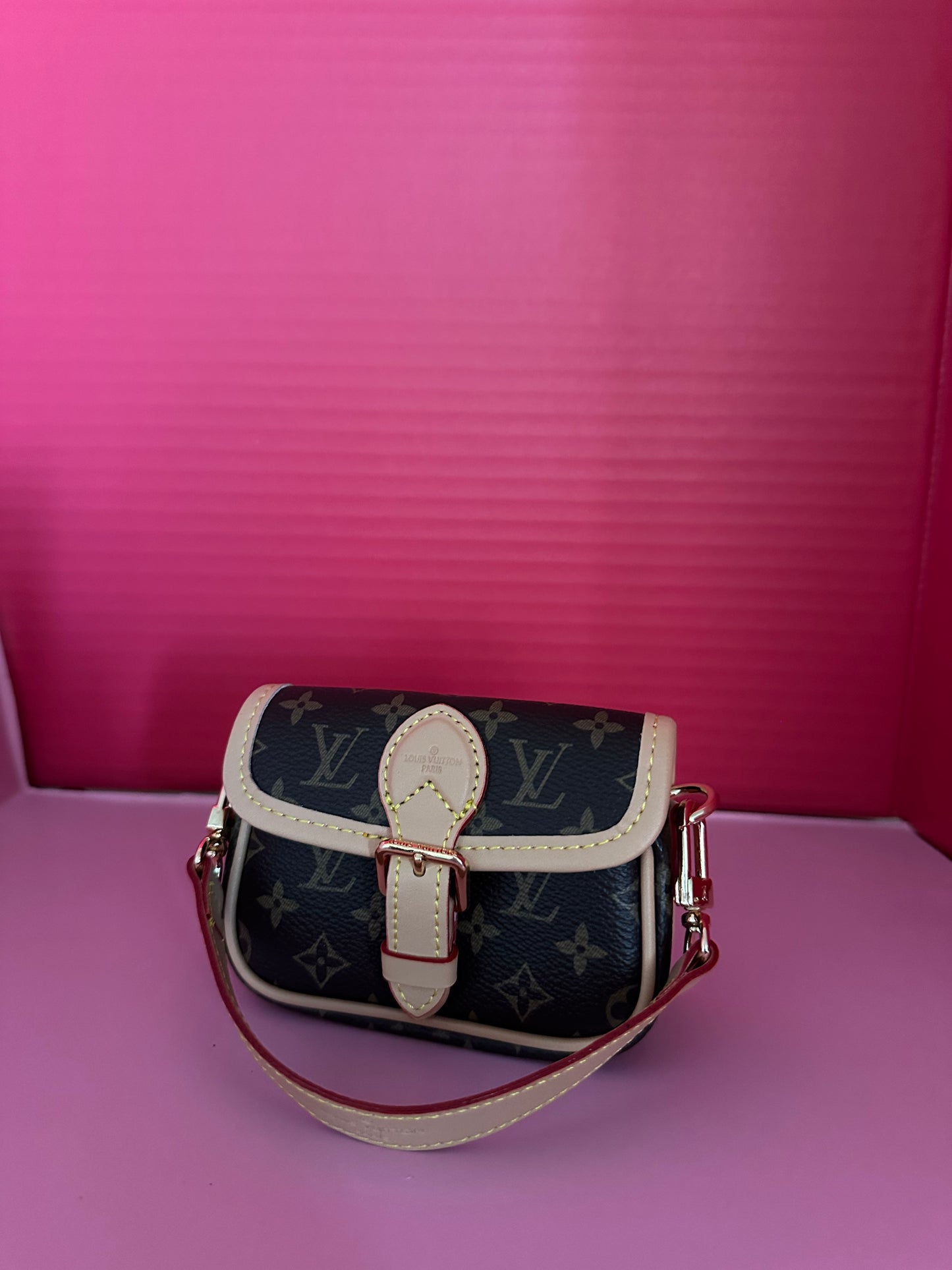 Miss Jane mini lipstick bag.