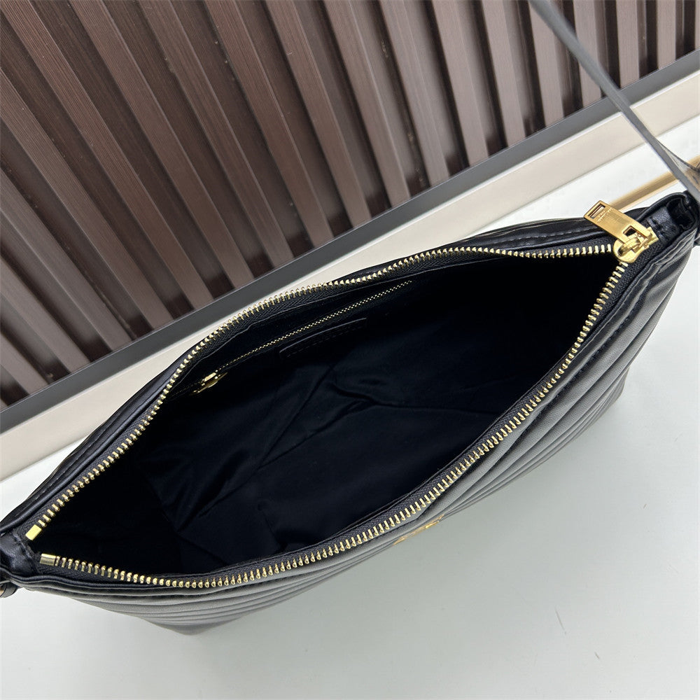 SUZZY Handbag: Item(#A 30674)