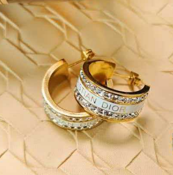 GLORIOUS Earring: Item(F#A0109).